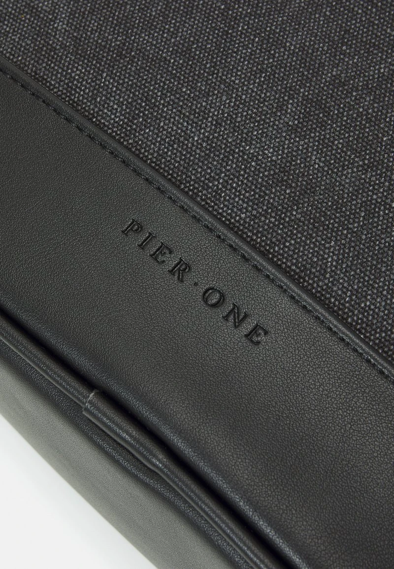 Pier One UNISEX - Kosmetiktasche - Black 7 Pier One UNISEX - Kosmetiktasche - Black – Bild 5