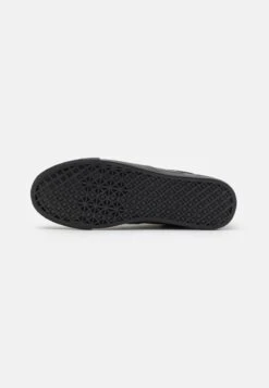 Pier One UNISEX - Sneaker Low - Black 12 Pier One UNISEX - Sneaker Low - Black -Pier One Store 0f1fb05f0c274cb0bf89707a5298fc1a