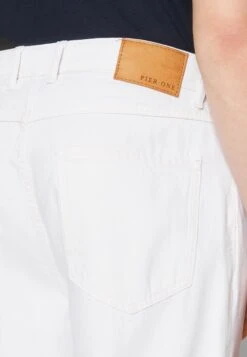 Pier One Jeans Relaxed Fit - White 13 Pier One Jeans Relaxed Fit - White -Pier One Store 15774f17eb674fa799cc0b0cc36db0c9