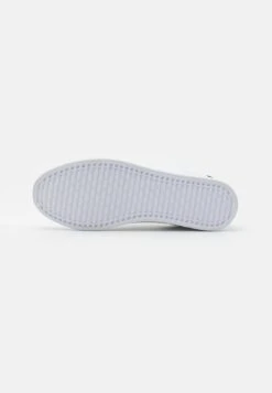 Pier One Sneaker Low - White 12 Pier One Sneaker Low - White -Pier One Store 1c6c4b6fe6694eb1bde18a4f500b7a39