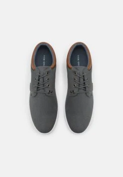 Pier One UNISEX - Sneaker Low - Grey 11 Pier One UNISEX - Sneaker Low - Grey -Pier One Store 300f1aa95a2a4579b4a07e57470c9afc