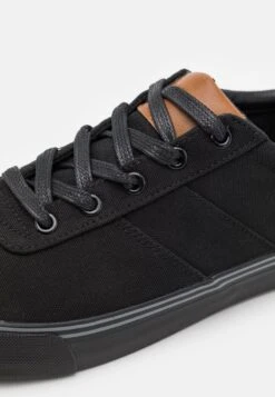 Pier One UNISEX - Sneaker Low - Black 13 Pier One UNISEX - Sneaker Low - Black -Pier One Store 3511c1ca32e9469d9ac139b94d6e1291