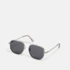 Pier One Sonnenbrille - Silver-coloured 1 Pier One Sonnenbrille - Silver-coloured -Pier One Store 4ac756a90d1641d7b0579f1c754b2570 1