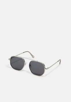 Pier One UNISEX - Sonnenbrille - Silver-coloured, Black 13 Pier One UNISEX - Sonnenbrille - Silver-coloured, Black -Pier One Store 4ac756a90d1641d7b0579f1c754b2570 3