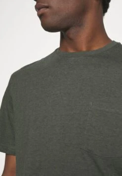 Pier One Nachtwäsche Set - Black/khaki 11 Pier One Nachtwäsche Set - Black/khaki -Pier One Store 598c5af7df284a32839c70f6d4a77e84