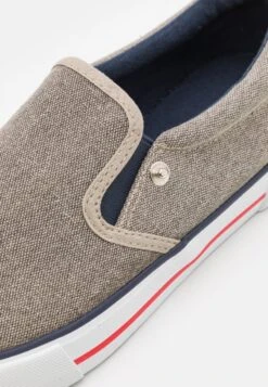 Pier One UNISEX - Sneaker Low - Taupe 13 Pier One UNISEX - Sneaker Low - Taupe -Pier One Store 6a1834ed7c0648ecb860954f8dc6f955