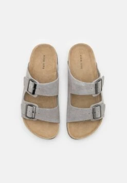 Pier One LEATHER UNISEX - Pantolette Flach - Grey -Pier One Store 6e172422b00e484a8ac21c5f565af9d6