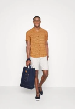 Pier One LINEN BLEND DRAWCORD SHORTS - Shorts - Beige -Pier One Store 83c65b1ee3624a9ebeb219d03029505e