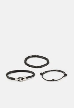 Pier One SET - Uhr - Black 11 Pier One SET - Uhr - Black -Pier One Store b0f469a7519f433387fdcd22fdfd31fe