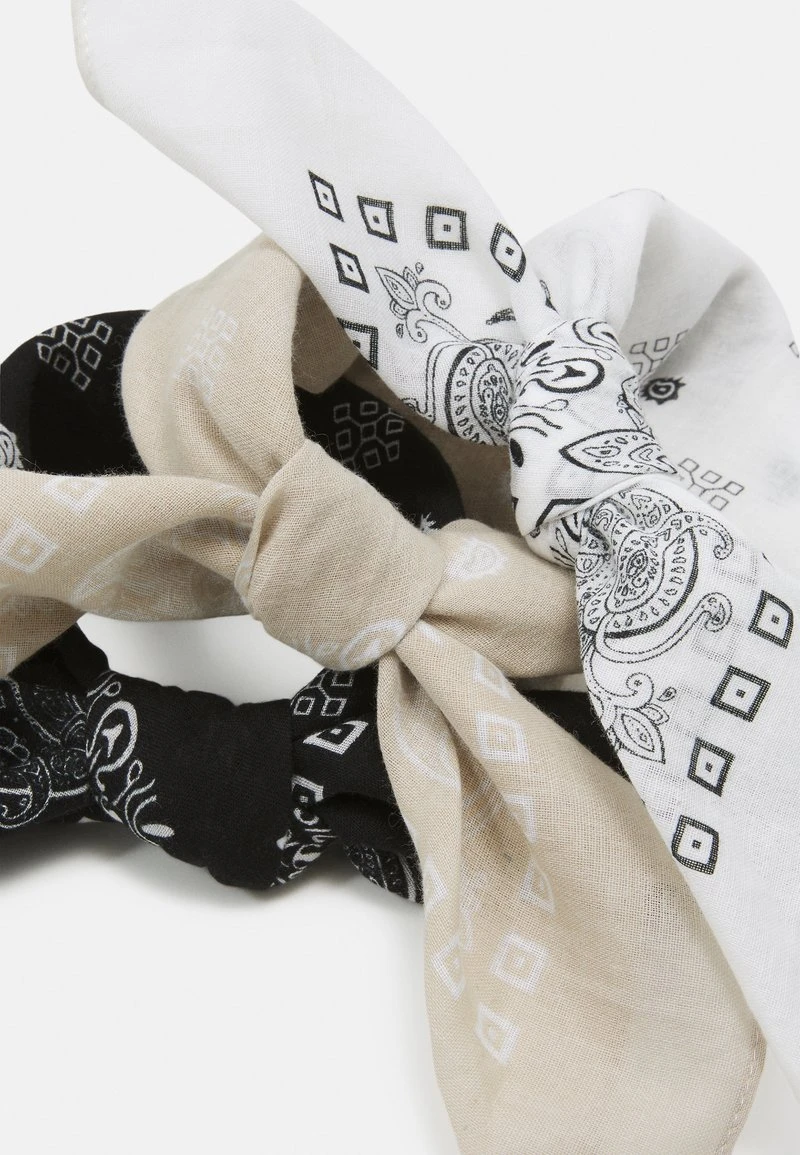 Pier One BANDANA UNISEX 3 PACK - Tuch - Black/white/beige 5 Pier One BANDANA UNISEX 3 PACK - Tuch - Black/white/beige – Bild 3