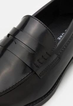 Pier One Slipper - Black 13 Pier One Slipper - Black -Pier One Store c5e34df4ddc54faea70ae060d15a9786