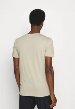 Pier One T-Shirt Basic - White/dark Grey/black -Pier One Store d4309172134f476283eb4fd8b00555ed