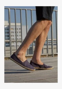 Pier One RENA ESPADRILLE UNISEX - Espadrille - Dark Blue 10 Pier One RENA ESPADRILLE UNISEX - Espadrille - Dark Blue -Pier One Store ddd12ad1b1c0447b922653244352df1c