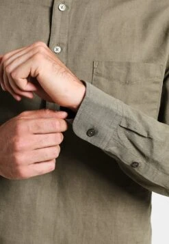 Pier One Hemd - Khaki 12 Pier One Hemd - Khaki -Pier One Store f27e82a1f5c04d0a8e8edceaca2cc659